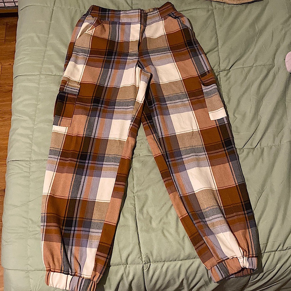 Colorful joggers/cargos